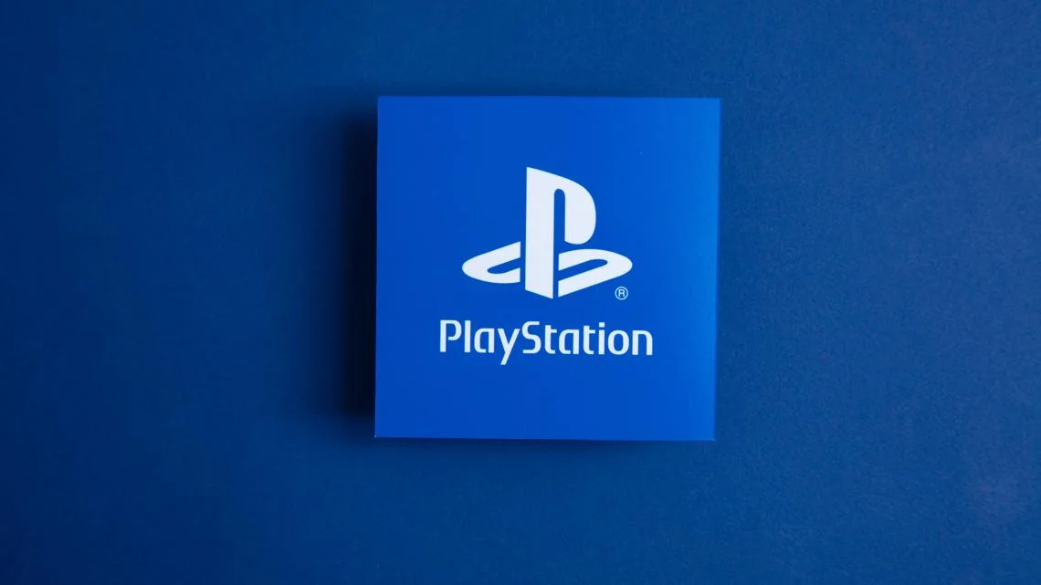 PlayStation va imposer la vérification d’âge pour le chat en ligne : une mesure qui ne fera pas que des heureux